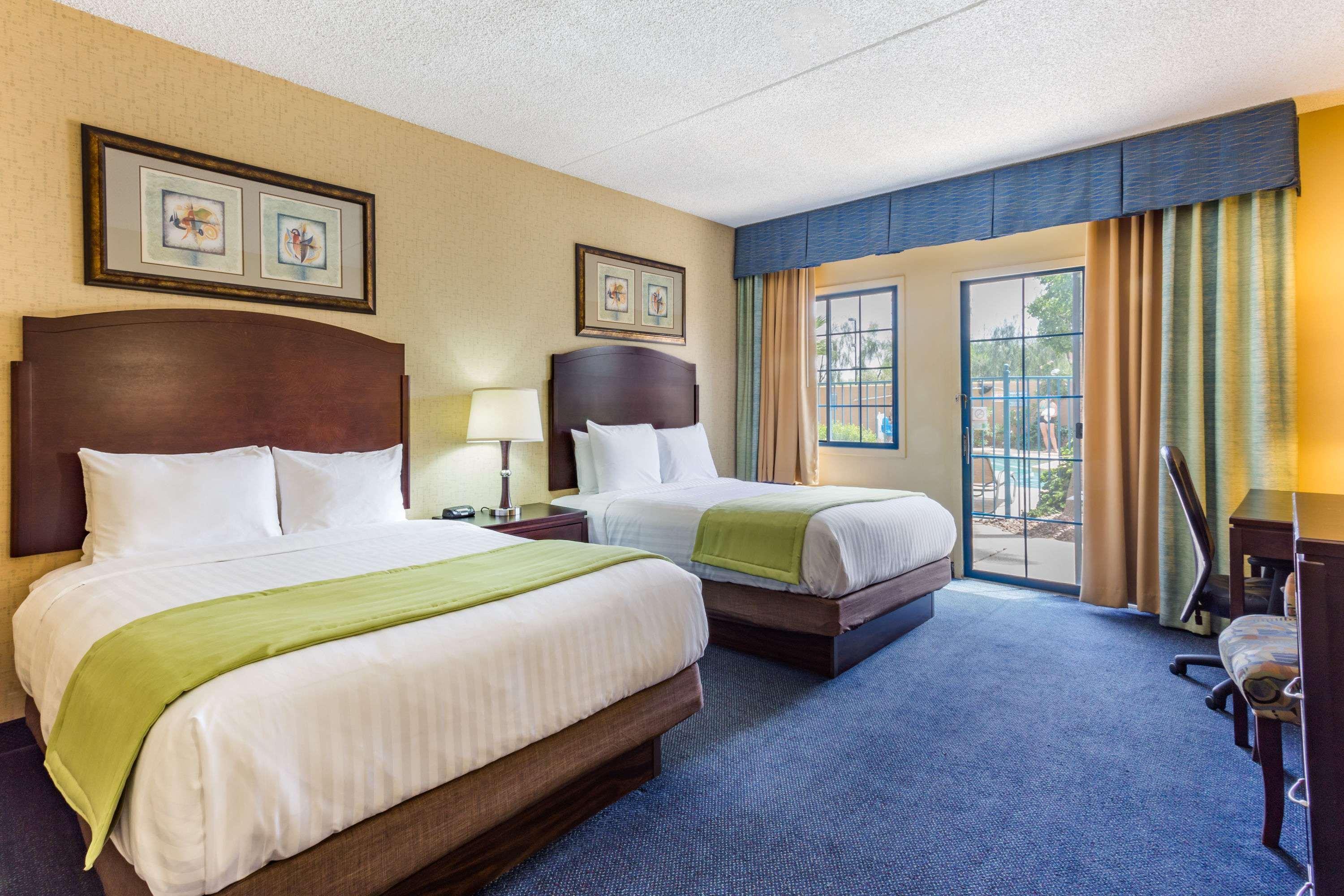 Days Inn & Suites By Wyndham Mesa Near Phoenix Ngoại thất bức ảnh