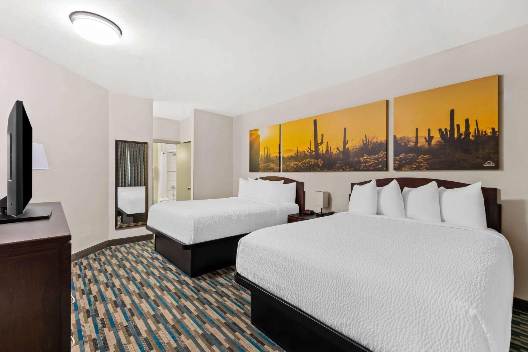 Days Inn & Suites By Wyndham Mesa Near Phoenix Ngoại thất bức ảnh