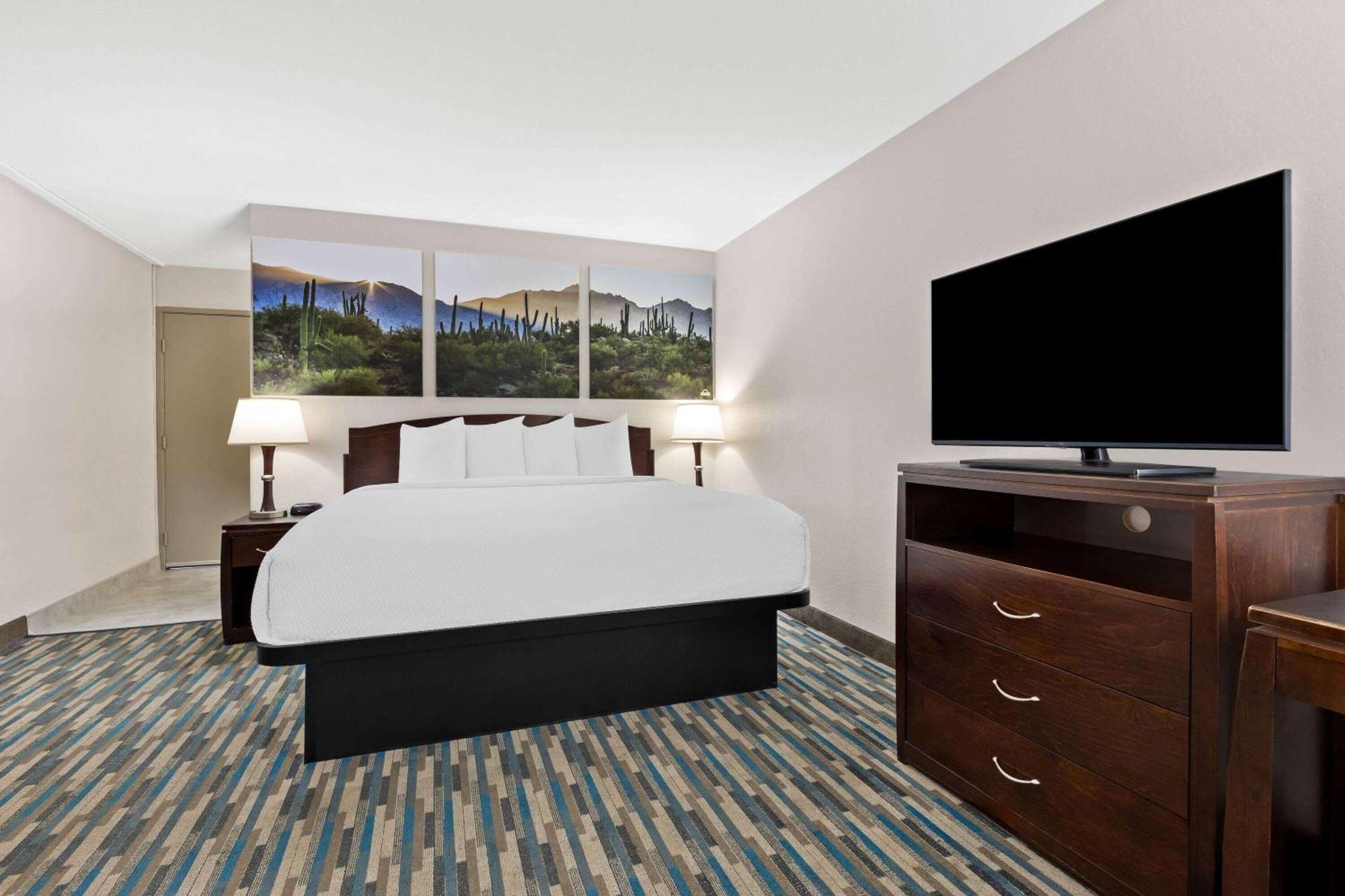 Days Inn & Suites By Wyndham Mesa Near Phoenix Ngoại thất bức ảnh