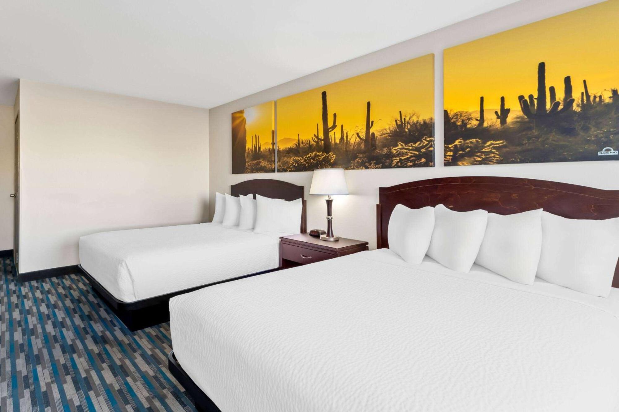 Days Inn & Suites By Wyndham Mesa Near Phoenix Ngoại thất bức ảnh