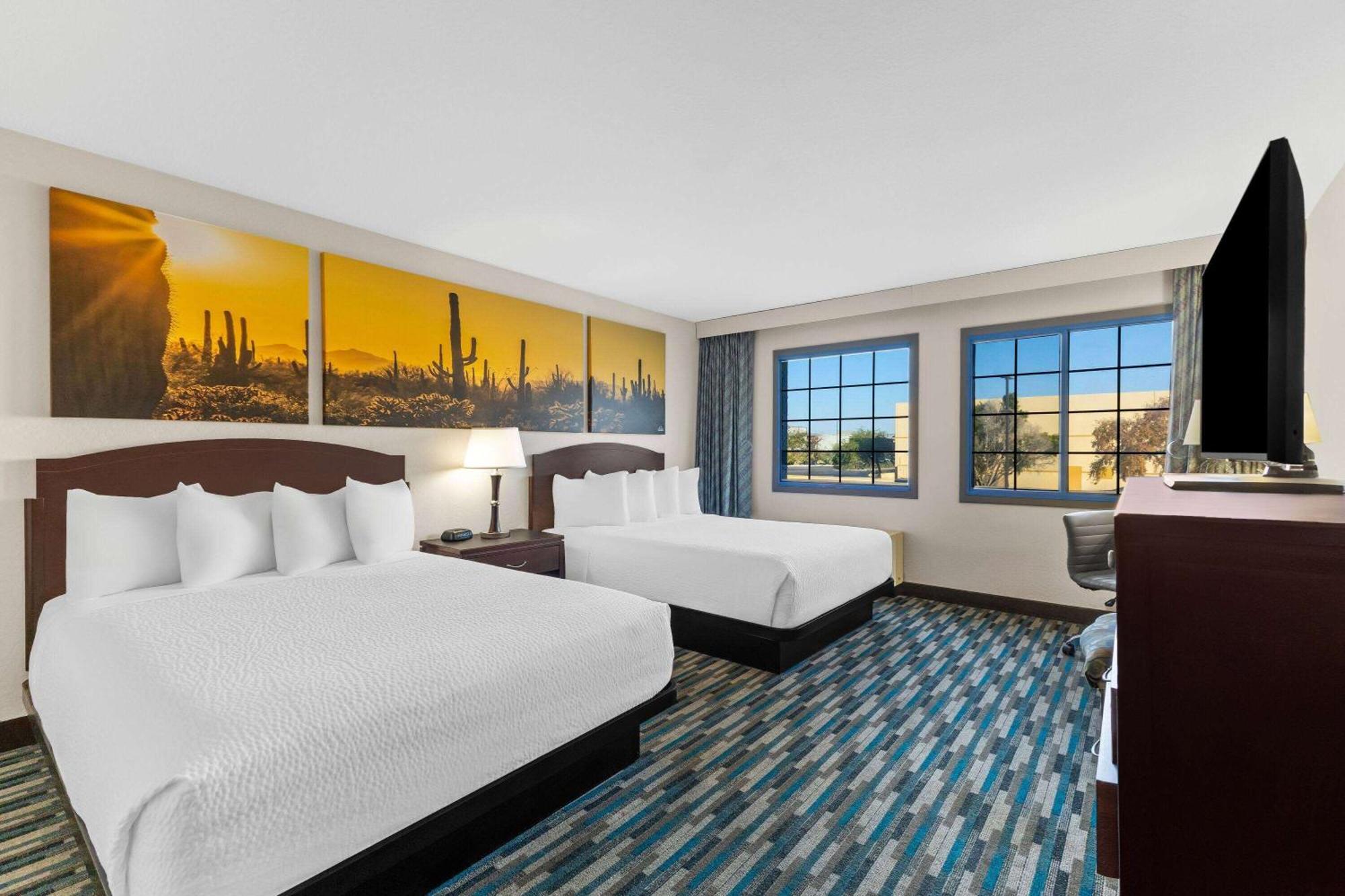 Days Inn & Suites By Wyndham Mesa Near Phoenix Ngoại thất bức ảnh