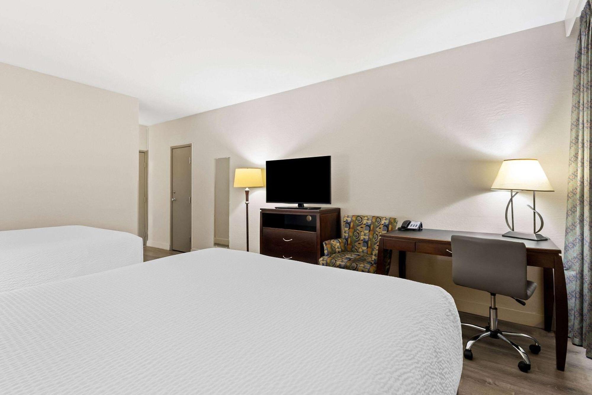 Days Inn & Suites By Wyndham Mesa Near Phoenix Ngoại thất bức ảnh