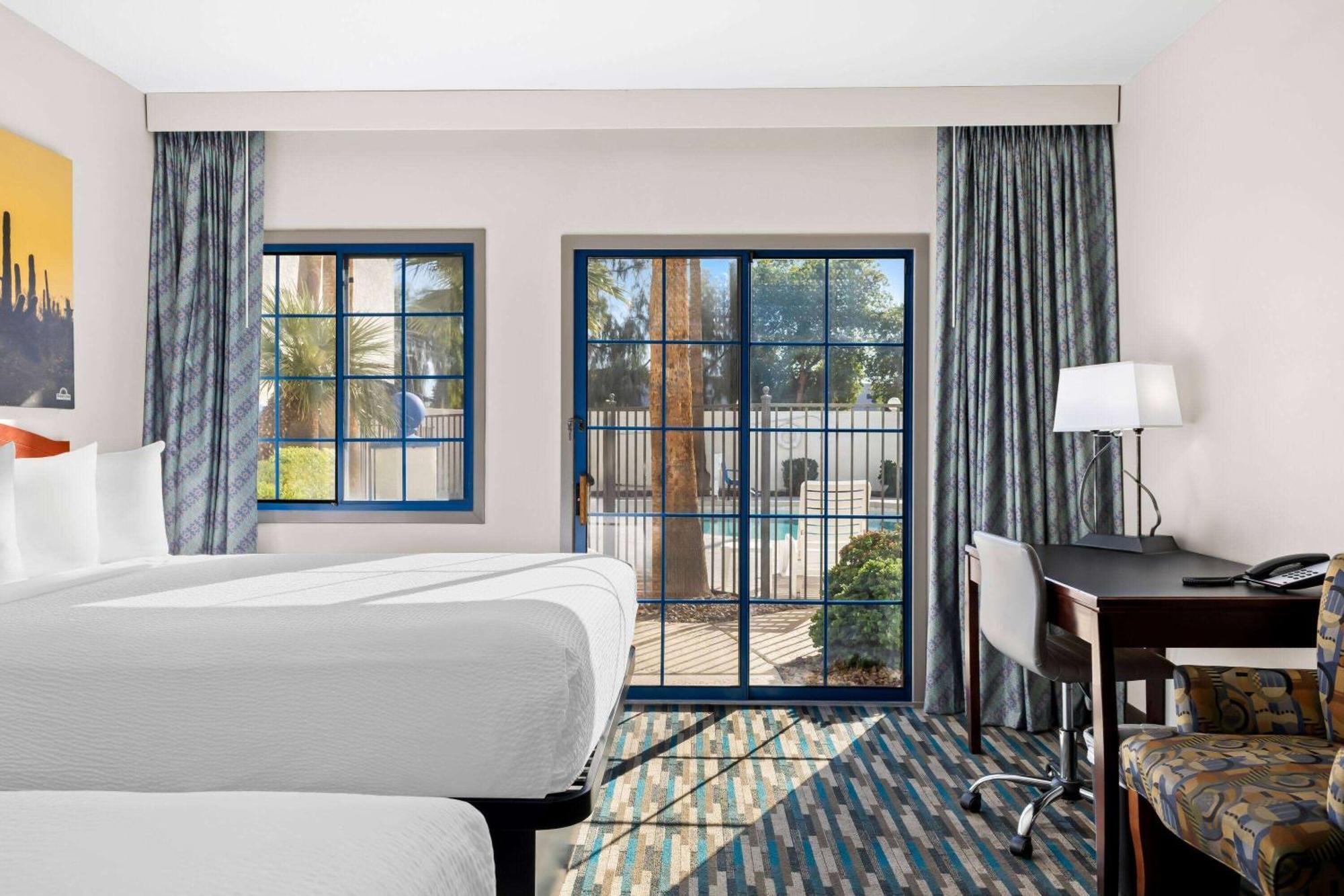 Days Inn & Suites By Wyndham Mesa Near Phoenix Ngoại thất bức ảnh