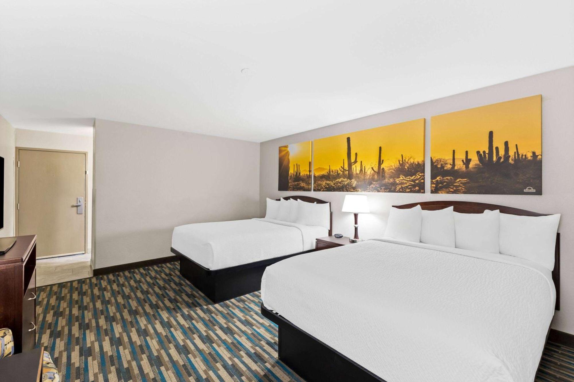Days Inn & Suites By Wyndham Mesa Near Phoenix Ngoại thất bức ảnh