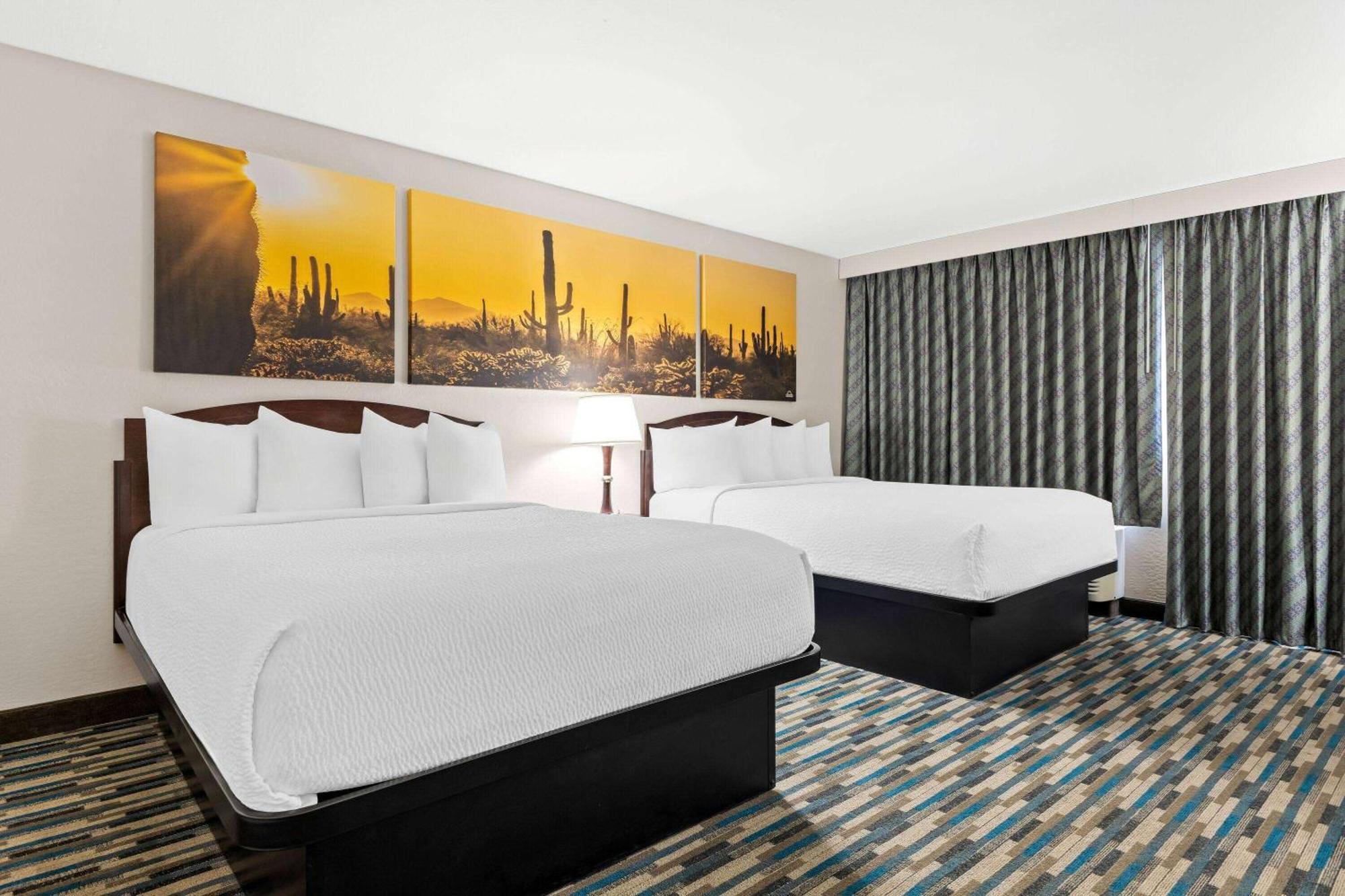Days Inn & Suites By Wyndham Mesa Near Phoenix Ngoại thất bức ảnh