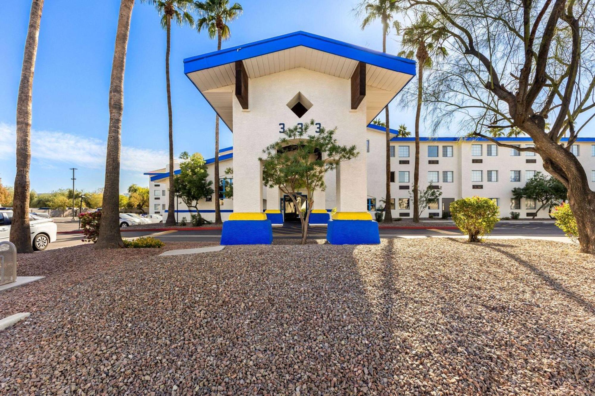 Days Inn & Suites By Wyndham Mesa Near Phoenix Ngoại thất bức ảnh